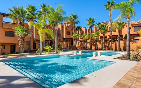 Cerro del Sol 6: Toevlucht, Appartement, Zwembad, Hacienda, Landgoed, Eco Hotel, Hotel, Binnenplaats, Landscaping