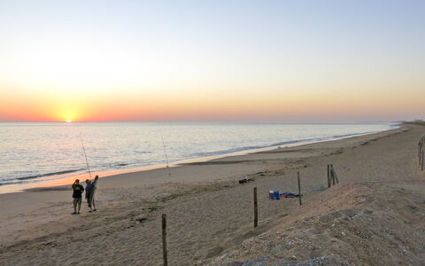 Les Voiliers: Lucht, Strand, Zwemwater, Water, Horizon, Natuurlijke Omgeving, Kust, Zee, Kust