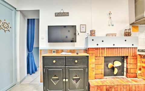 Cheray 1: Bergketen, Kust, Balkon, Eco Hotel, Toevlucht, Badplaats, Hotel, Ridge, Geluid
