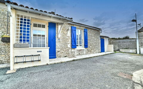 Cheray 1: Bergketen, Kust, Balkon, Eco Hotel, Toevlucht, Badplaats, Hotel, Ridge, Geluid