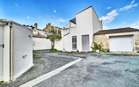 Cheray 1: Bergketen, Kust, Balkon, Eco Hotel, Toevlucht, Badplaats, Hotel, Ridge, Geluid
