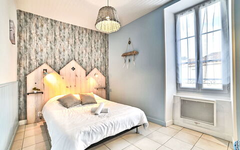 Cheray 1: Bergketen, Kust, Balkon, Eco Hotel, Toevlucht, Badplaats, Hotel, Ridge, Geluid