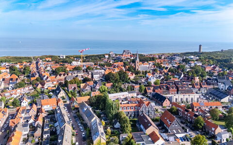 Residence Domburg: Dag, Horizon, Woongebied, Kust, Landschap, Stedelijk Ontwerp, Kust En Oceanic Landvormen, Vogelperspectief, Zee, Voorstad