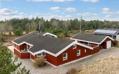 Gunborg - 2.5Km from the Sea