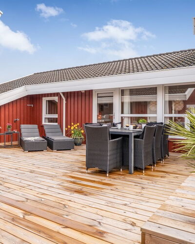 Gunborg - 2.5Km from the Sea