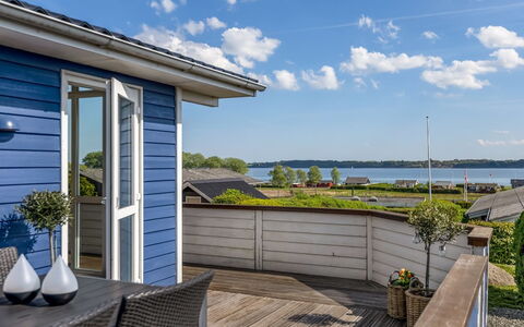 Jelke - 500M from the Sea: Huis, Dak, Huis, Verblijf, Landgoed, Boerderij, Villa, Veranda, Siding