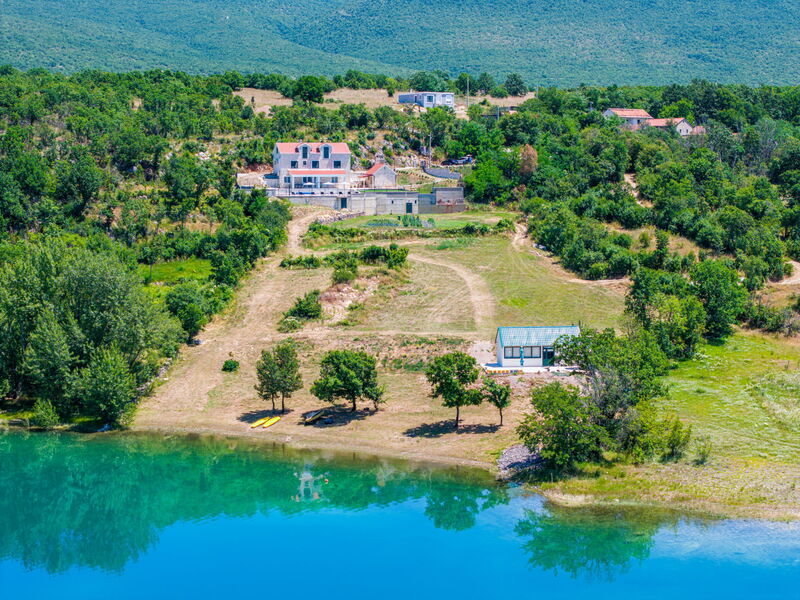 Escape on Lake