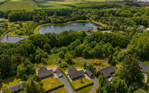 Truels - 30Km from the Sea: Gras, Grasland, Land Lot, Verblijf, Landelijk Gebied, Weide, Garden Gebouwen, Tuin, Schuur