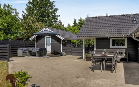 Truels - 30Km from the Sea: Gras, Grasland, Land Lot, Verblijf, Landelijk Gebied, Weide, Garden Gebouwen, Tuin, Schuur