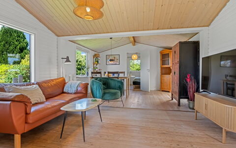 Oona - 700M from the Sea: Landgoed, Schaduw, Oprit, Boerderij