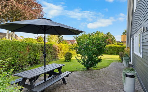 Begitte - 200M from the Sea