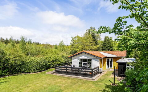 Frethi - 30Km from the Sea: Verblijf, Fiets, Garden Gebouwen, Blokhut, Boerderij, Veranda, Park
