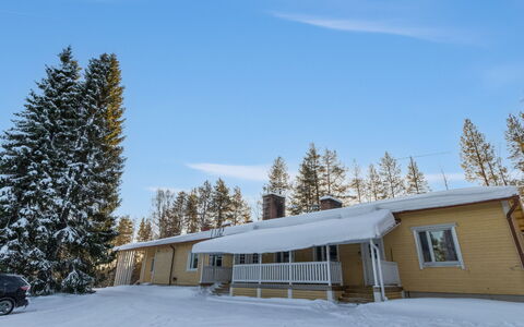 Kelloselkä a: Verblijf, Huis, Huis, Garden Gebouwen, Siding, Blokhut, Boerderij, Landgoed, Schuur, Werf