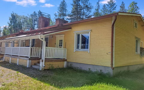 Kelloselkä a: Verblijf, Huis, Huis, Garden Gebouwen, Siding, Blokhut, Boerderij, Landgoed, Schuur, Werf