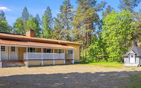 Kelloselkä a: Verblijf, Huis, Huis, Garden Gebouwen, Siding, Blokhut, Boerderij, Landgoed, Schuur, Werf