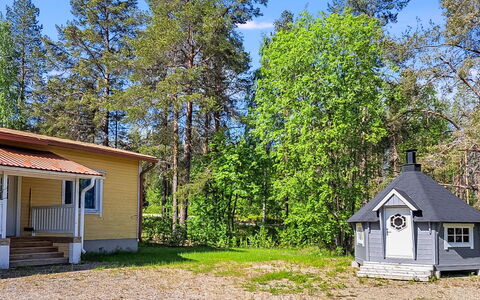 Kelloselkä a: Verblijf, Huis, Huis, Garden Gebouwen, Siding, Blokhut, Boerderij, Landgoed, Schuur, Werf