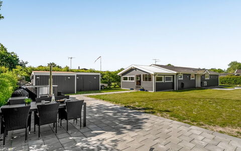 Rathi - from the Sea: Landgoed, Schaduw, Oprit, Boerderij