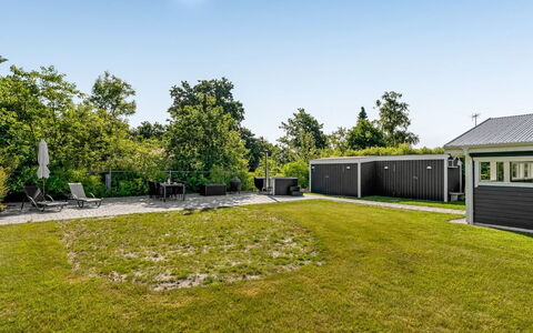Rathi - from the Sea: Landgoed, Schaduw, Oprit, Boerderij