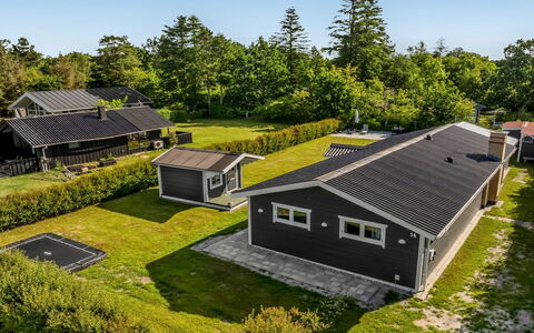 Rathi - from the Sea: Landgoed, Schaduw, Oprit, Boerderij