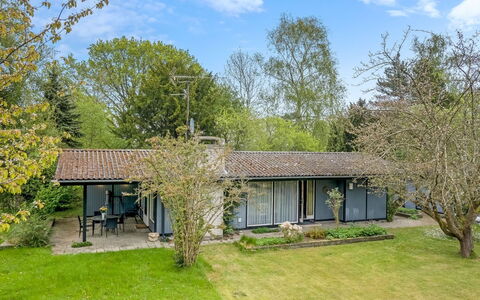 Aatos - 150M from the Sea: Landgoed, Schaduw, Oprit, Boerderij