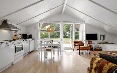 Nnykka - 125M from the Sea: Landgoed, Schaduw, Oprit, Boerderij