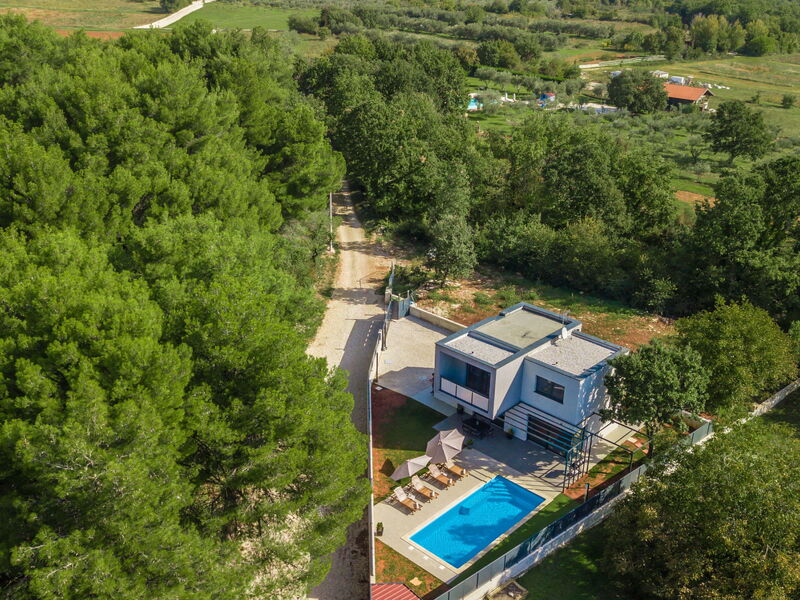 Villa Eva Tar
