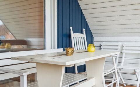 Naina - 200M from the Sea: Blauw, Struik, Verblijf, Groundcover, Tuin, Landgoed, Schaduw, Landscaping, Boerderij, Eco Hotel