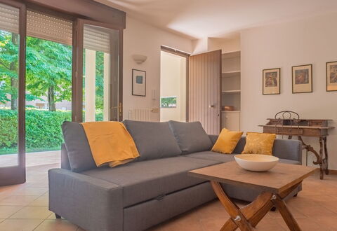 Casa Carla: Meubilair, Interieur Ontwerp, Flooring, Bankstel, Verdieping, Hout, Tafel, Kamer, Woonkamer, Houten Vloer