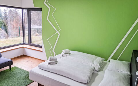 Villa Techelsberg: Interieur Ontwerp, Meubilair, Slaapkamer, Verdieping, Flooring, Plafond, Bed, Verlichting, Laken, Bedding