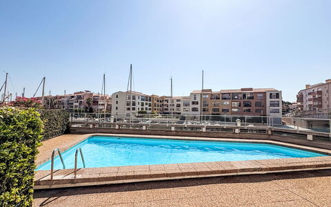 Les Pêcheurs: Zwembad, Appartement, Woongebied, Condominium, Samengesteld Materiaal, Toevlucht, Hotel, Schaduw, Balkon, Badplaats