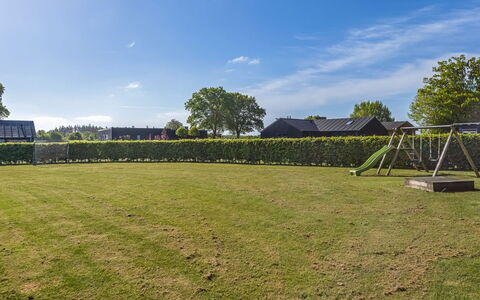 Annina - 250M from the Sea: Dak, Huis, Huis, Verblijf, Deur, Siding, Dek, Veranda, Plank, Hardwood