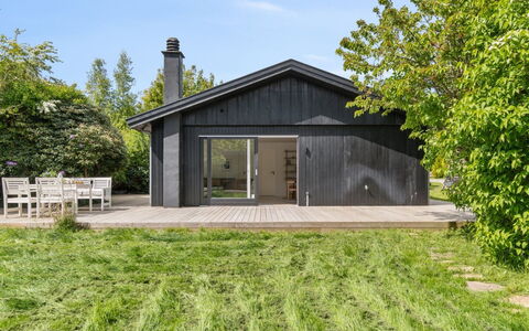 Vilppu - 800M from the Sea: Gras, Grasland, Land Lot, Verblijf, Landelijk Gebied, Weide, Garden Gebouwen, Tuin, Schuur