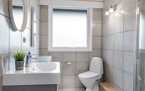 Johan - from the Sea: Verblijf, Backyard, Werf, Garden Gebouwen, Schuur, Siding, Buitenmeubels, Blokhut, Outdoor Structuur, Keet