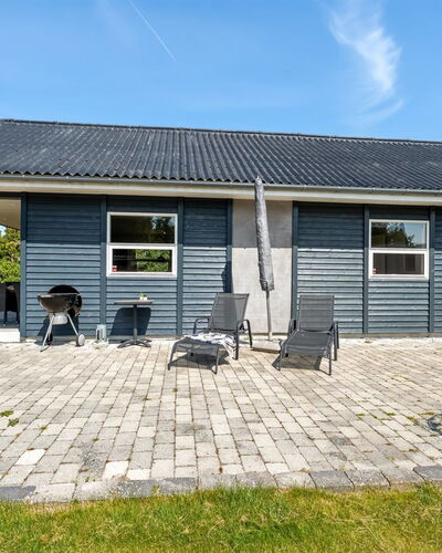 Agneta - 1Km from the Sea