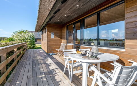 Minza - 150M from the Sea: Landgoed, Schaduw, Oprit, Boerderij