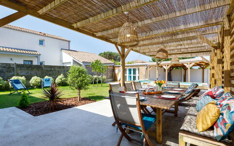 Pornic 648: Schaduw, Verblijf, Werf, Backyard, Tuin, Landgoed, Garden Gebouwen, Outdoor Structuur