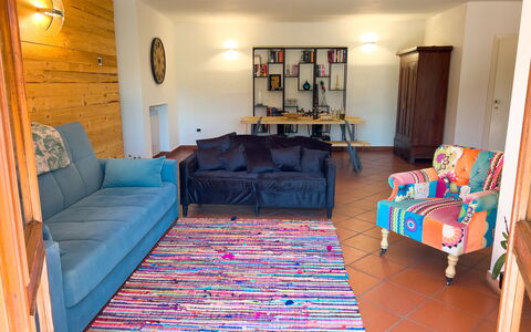 Casa Delle Chicche - Imperia: Meubilair, Interieur Ontwerp, Flooring, Verdieping, Bankstel, Hout, Woonkamer, Kamer, Textiel, Verlichting