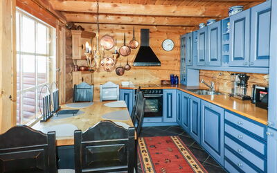 Villa Tsahkal