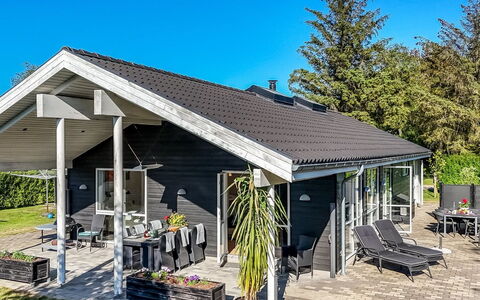 Shania - 300M from the Sea: Gras, Grasland, Land Lot, Verblijf, Landelijk Gebied, Weide, Garden Gebouwen, Tuin, Schuur