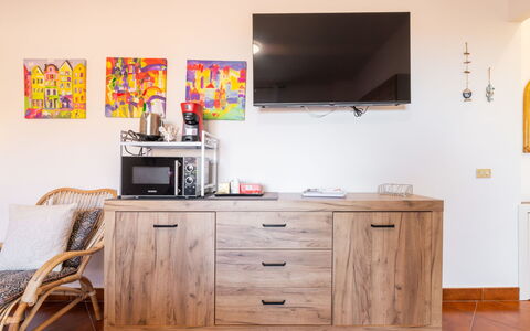 Appartamento Sala: Zee, Kust, Strand, Oceaan, Schaduw, Balkon, Plank, Buitenmeubels