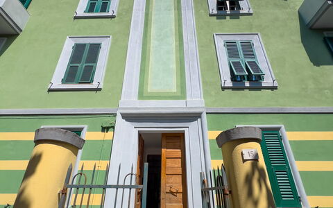 Corso Roma 15 Vacanze - Levanto: Appartement, Samengesteld Materiaal, Condominium, Verf, Balkon, Daylighting