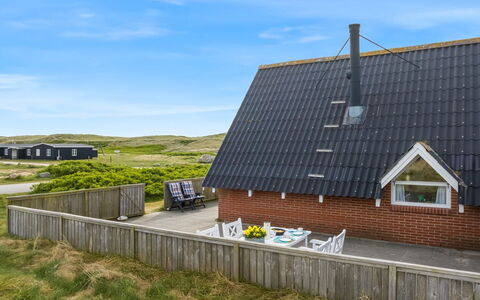 Arkil - 200M from the Sea: Gras, Grasland, Land Lot, Verblijf, Landelijk Gebied, Weide, Garden Gebouwen, Tuin, Schuur