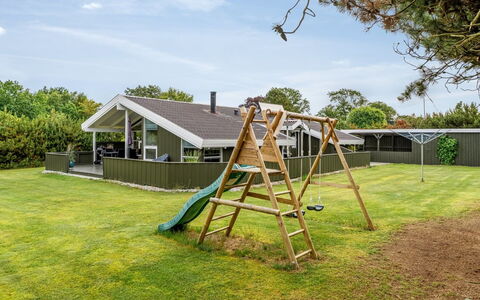 Windelgard - from the Sea: Land Lot, Huis, Schaduw, Groundcover, Tuin, Gazon, Verblijf, Landgoed, Landscaping, Werf