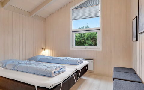 Windelgard - from the Sea: Hout, Interieur Ontwerp, Verdieping, Flooring, Plafond, Slaapkamer, Kamer, Bed, Hardwood, Beits