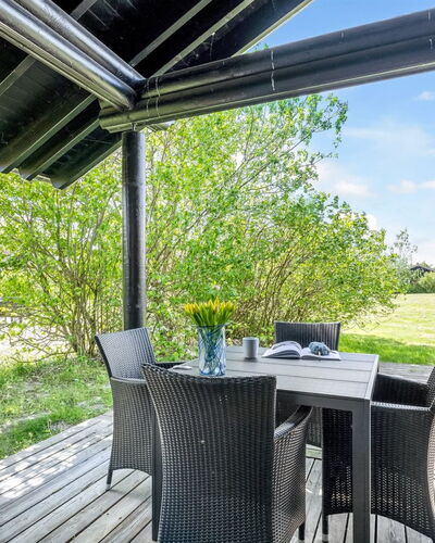 Edzard - 900M from the Sea