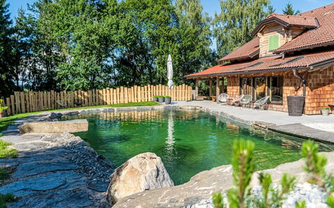 Oase im Grünen: Verblijf, Zwembad, Toevlucht, Eco Hotel, Waterpartij, Blokhut, Badplaats, Vijver