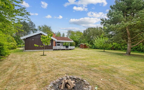 Hennrik - 240M from the Sea: Gras, Grasland, Land Lot, Verblijf, Landelijk Gebied, Weide, Garden Gebouwen, Tuin, Schuur