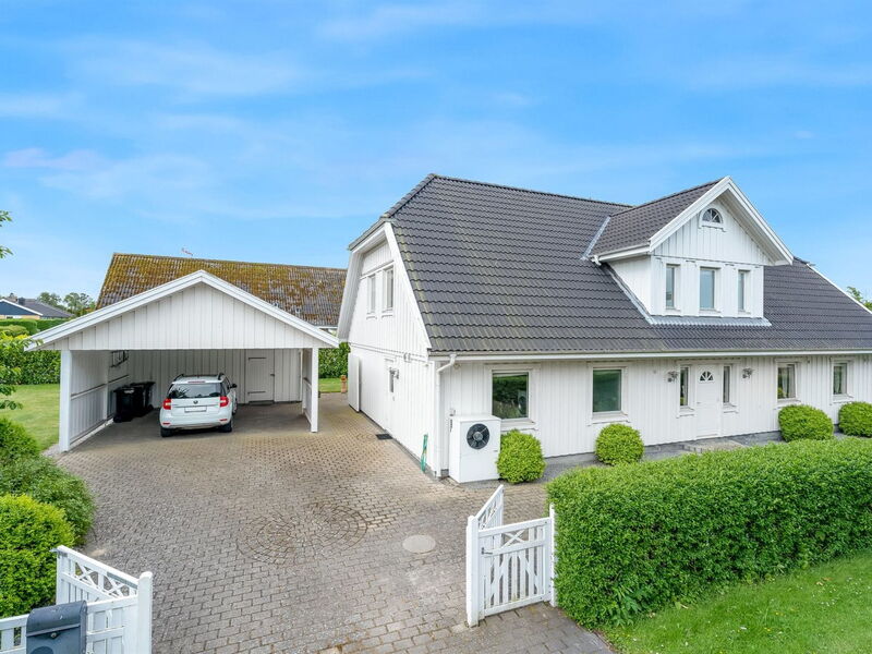 Brimi - 300M from the Sea