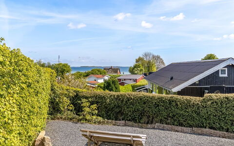 Egonie - 100M from the Sea: Landgoed, Schaduw, Oprit, Boerderij