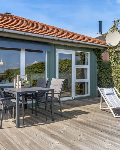 Egonie - 100M from the Sea